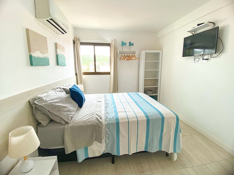 2 Bedroom apartment in front beach