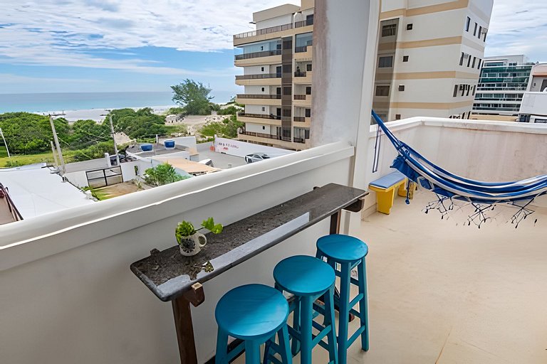 Duplex praiano com vista incrível da Praia Grande