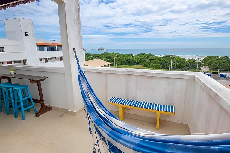 Duplex praiano com vista incrível da Praia Grande